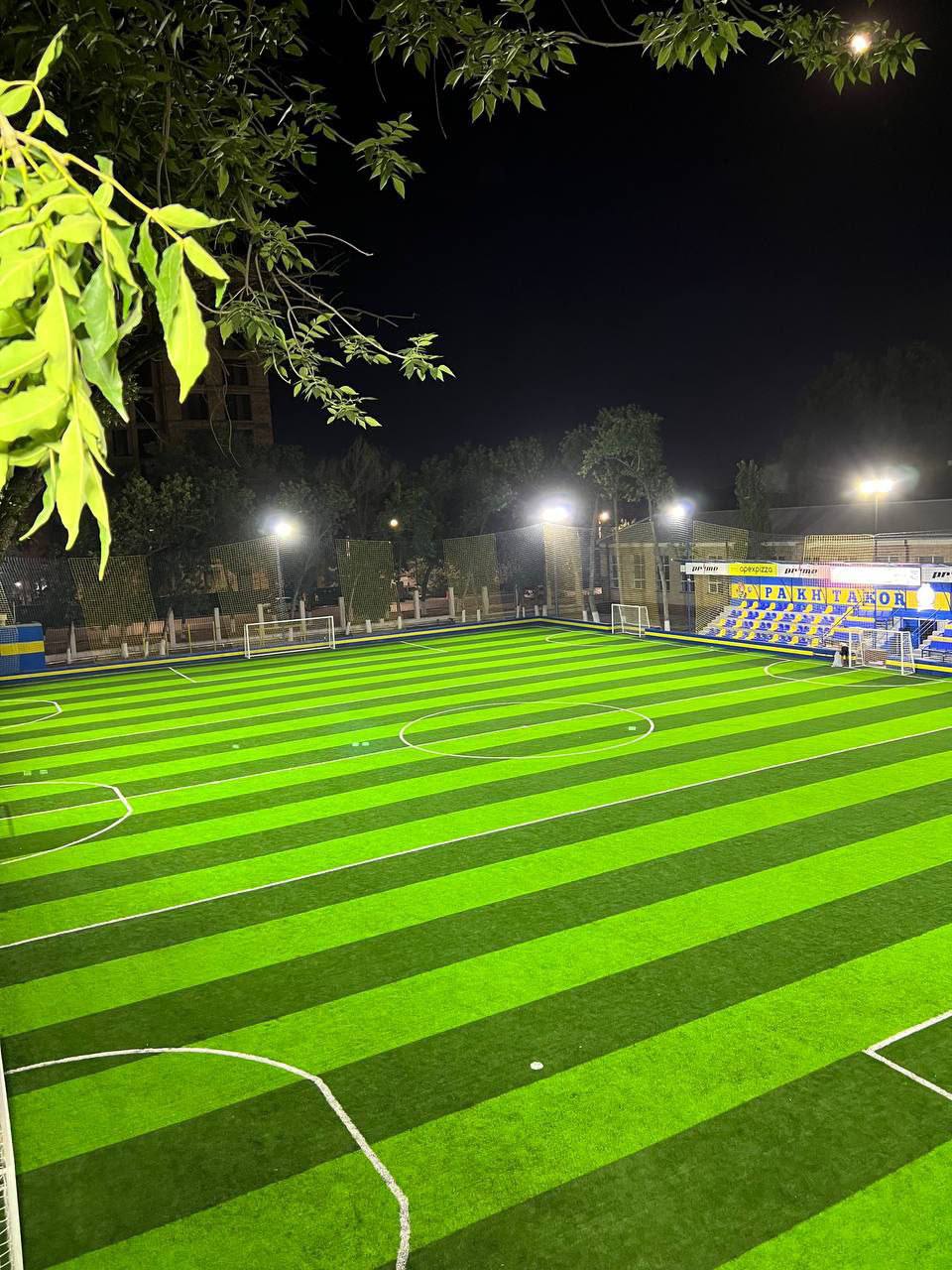 Paxtakor stadioni. 144-maktab